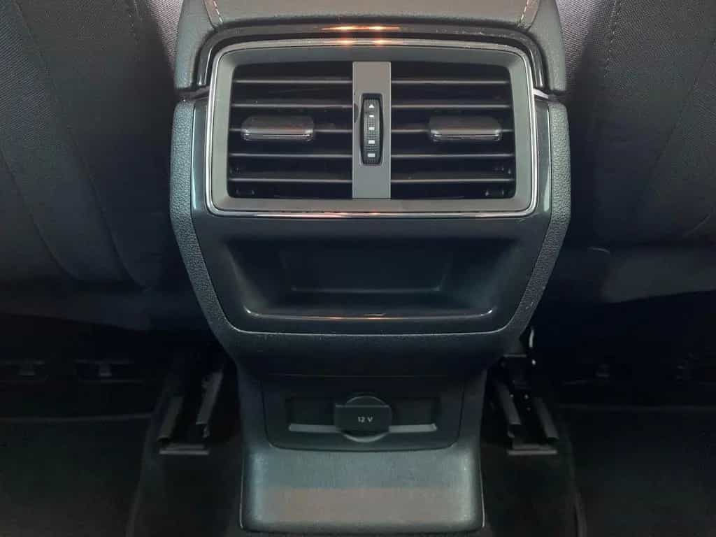 Skoda Karoq 1.5 TSI ACT Style NAVI+SHZ+AHK+KESSY+PDC 12/2017-photo-27