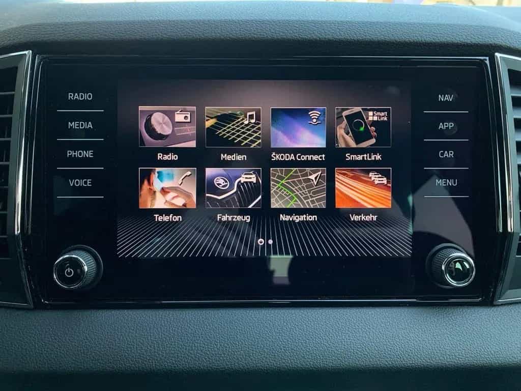 Skoda Karoq 1.5 TSI ACT Style NAVI+SHZ+AHK+KESSY+PDC 12/2017-photo-37