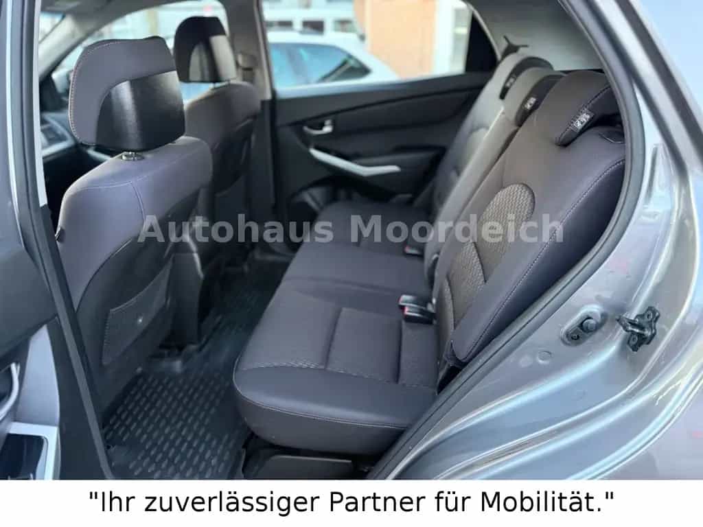 Ssangyong Korando Crystal 4x2 Klima PDC TÜV NEU 03/2015-photo-11