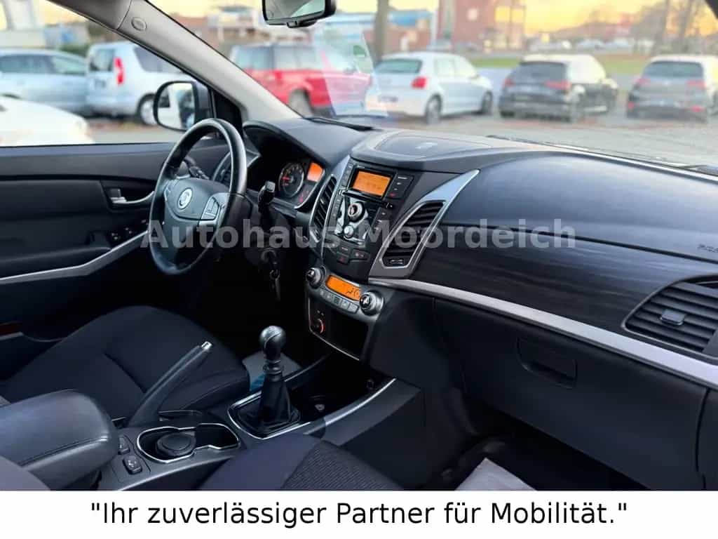 Ssangyong Korando Crystal 4x2 Klima PDC TÜV NEU 03/2015-photo-12