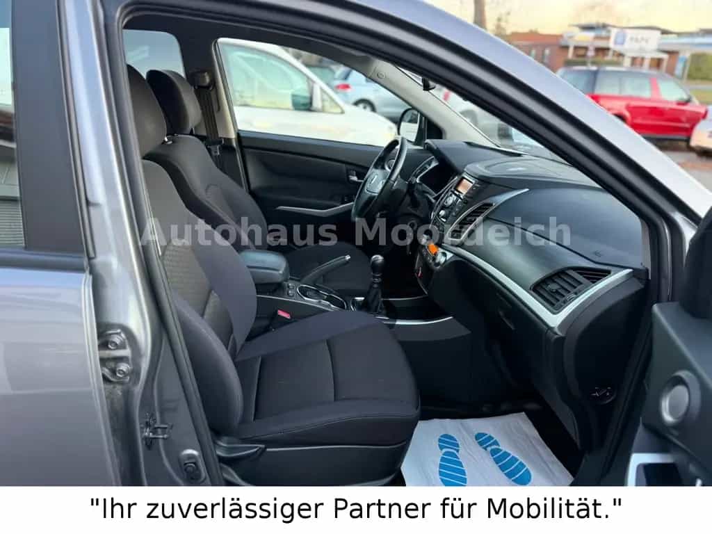 Ssangyong Korando Crystal 4x2 Klima PDC TÜV NEU 03/2015-photo-13