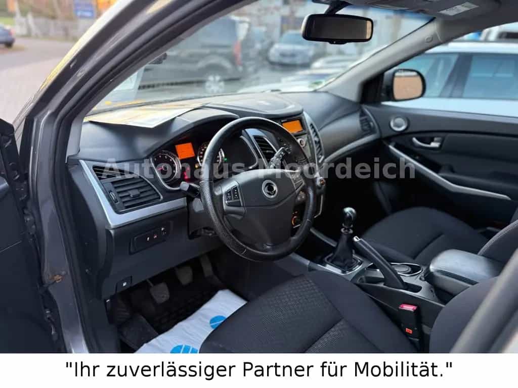 Ssangyong Korando Crystal 4x2 Klima PDC TÜV NEU 03/2015-photo-8
