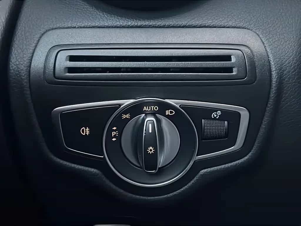 Mercedes-Benz GLC-Class d Virtual*Pano*AHK*Leder*LED*Kamera 10/2021-photo-27