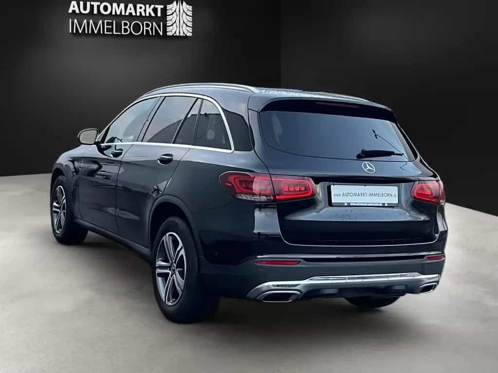 Mercedes-Benz GLC-Class d Virtual*Pano*AHK*Leder*LED*Kamera 10/2021-photo-4