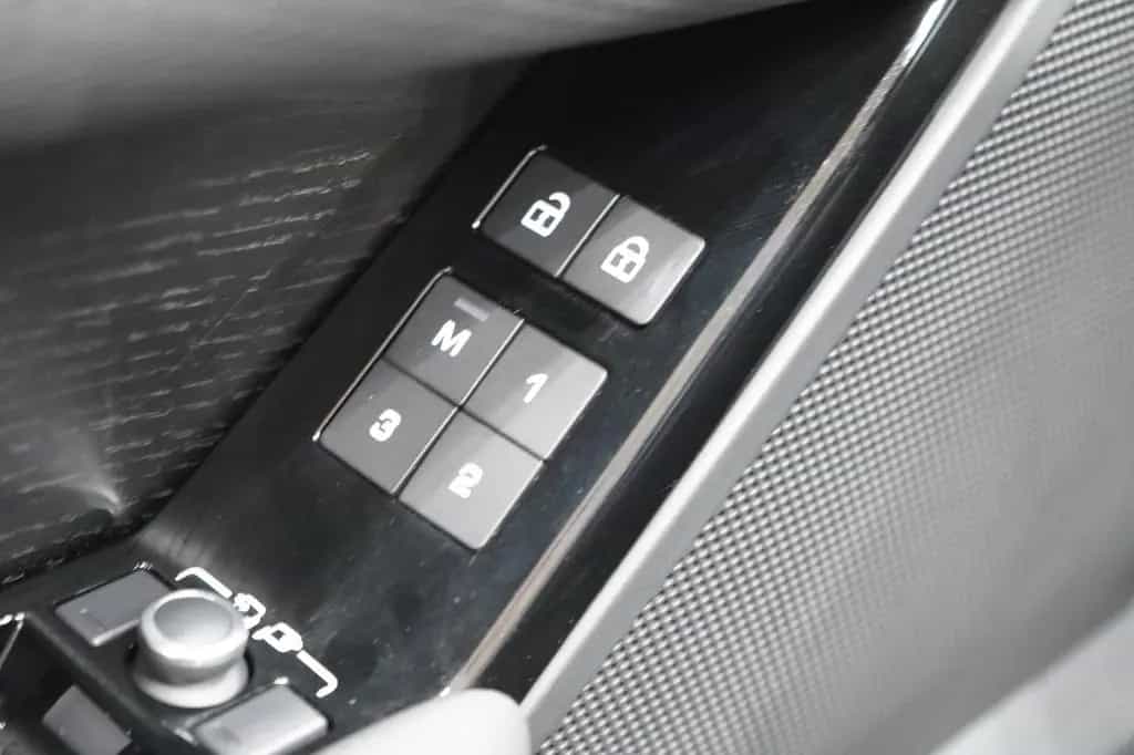 Land Rover Range Rover Rover Velar R-Dynamic SE*1.Hand*MwSt.* 03/2022-photo-15