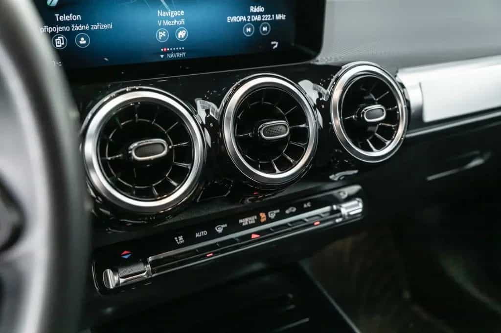 Mercedes-Benz GLB 180 1.Hand*Garantie*Carplay*18"zoll*Style 06/2021-photo-28