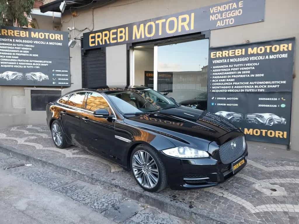 Jaguar XJ 3.0D V6 Premium Luxury 10/2010-photo-6