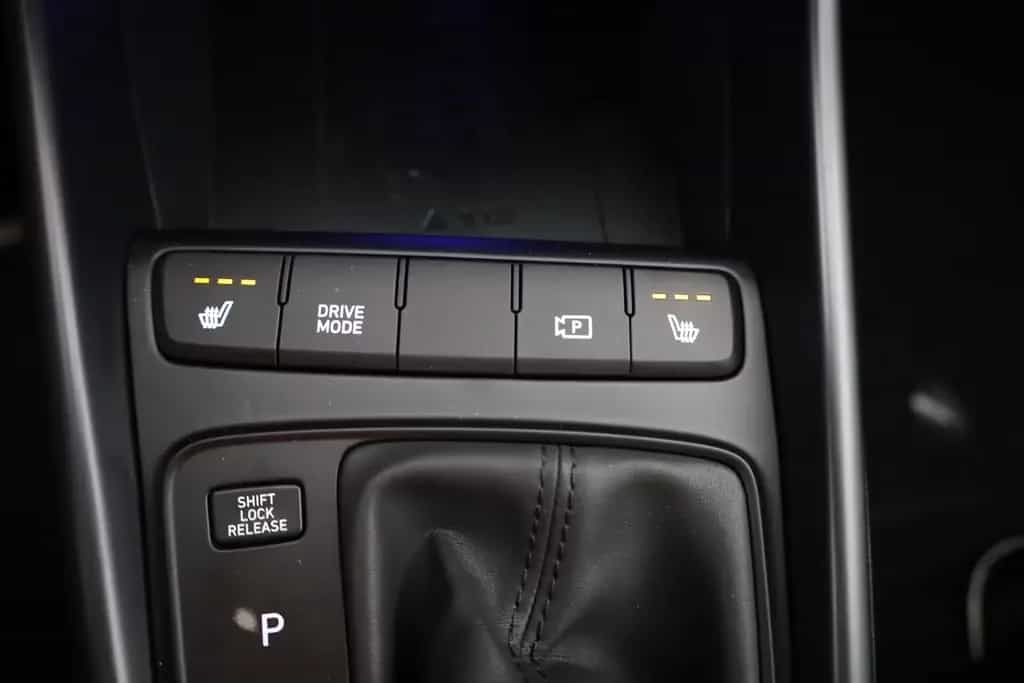 Hyundai BAYON 1.0T-GDI Aut. LED Navi Kamera 10/2025-photo-13