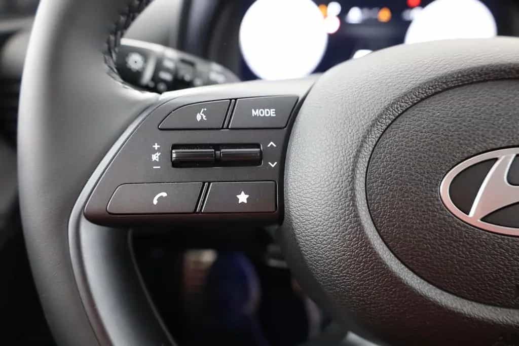 Hyundai BAYON 1.0T-GDI Aut. LED Navi Kamera 10/2025-photo-16