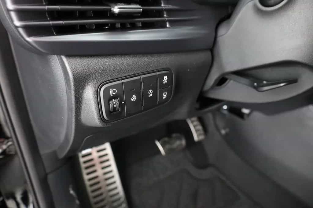 Hyundai BAYON 1.0T-GDI Aut. LED Navi Kamera 10/2025-photo-20