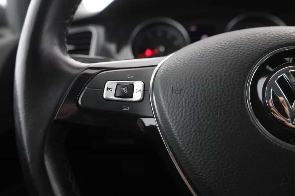 Volkswagen Golf VII 1.4 TSI Klima PDC Sitzheizung USB 12/2017-photo-15