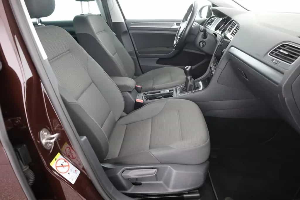 Volkswagen Golf VII 1.4 TSI Klima PDC Sitzheizung USB 12/2017-photo-23