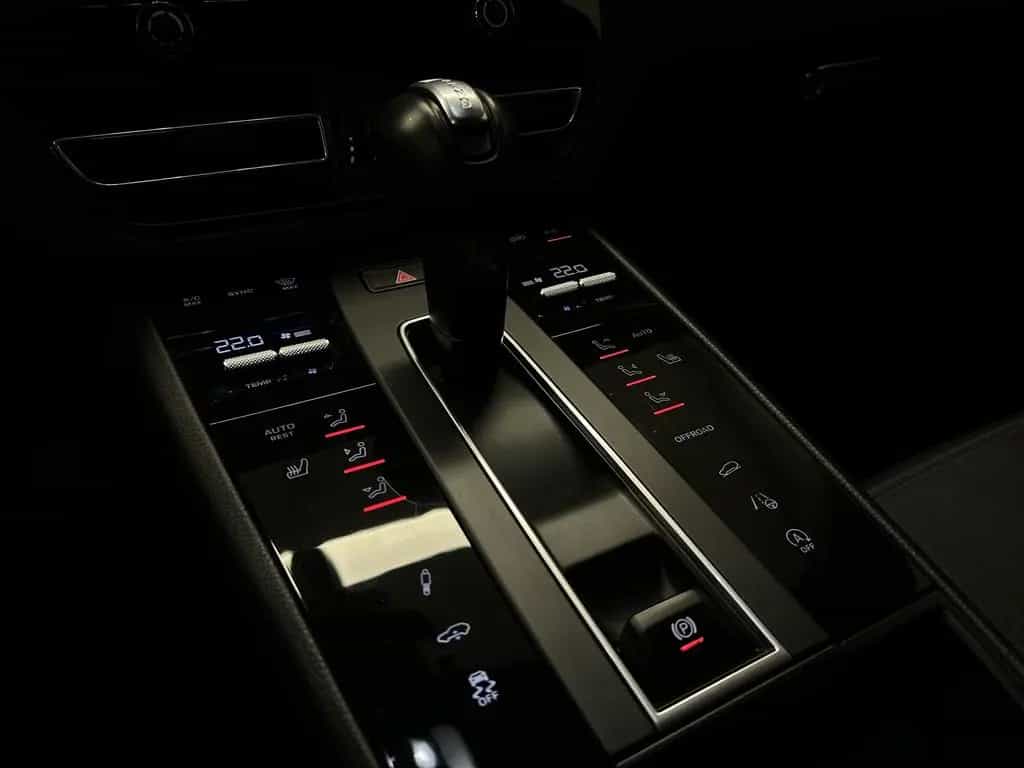 Porsche Macan S S Bose Pano. AHK DAB LED RFK PDC 02/2022-photo-18