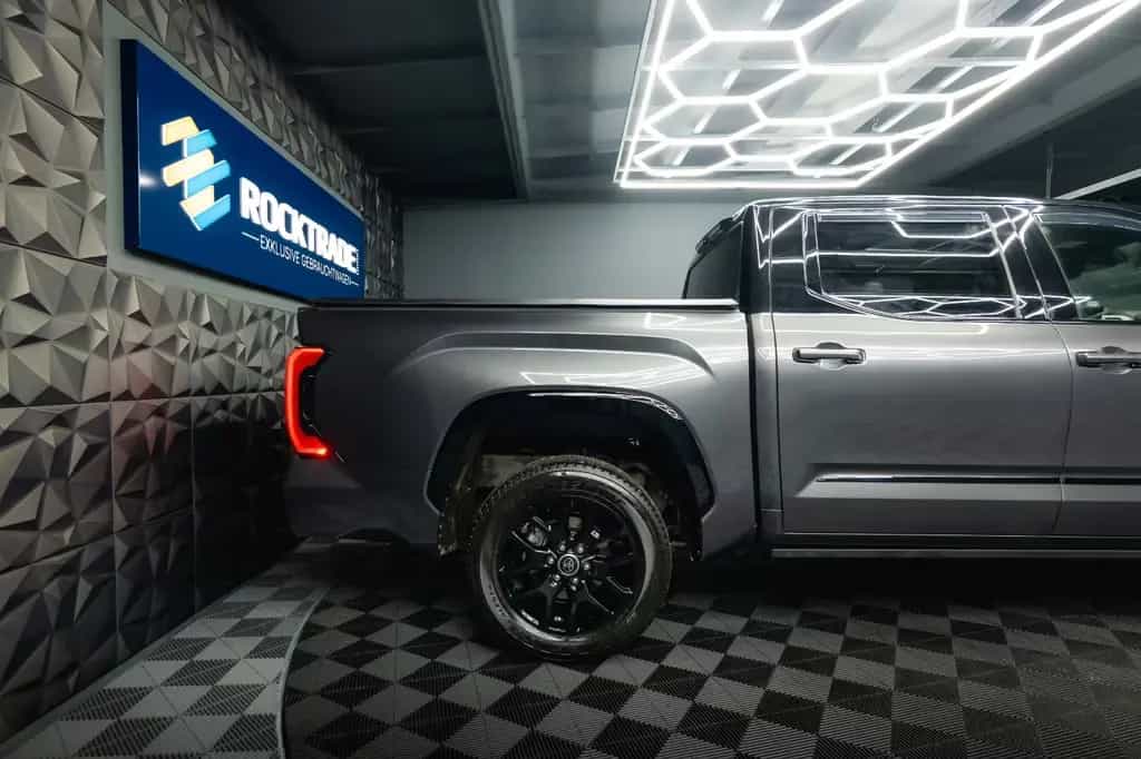 Toyota Tundra PLATINUM 3.4L V6 4x4 *100%Options*19%VAT* 07/2023-photo-10