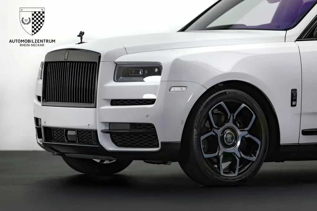 Rolls-Royce Cullinan Black Badge Starburst/RearSeat/Bespoke 03/2023-photo-9