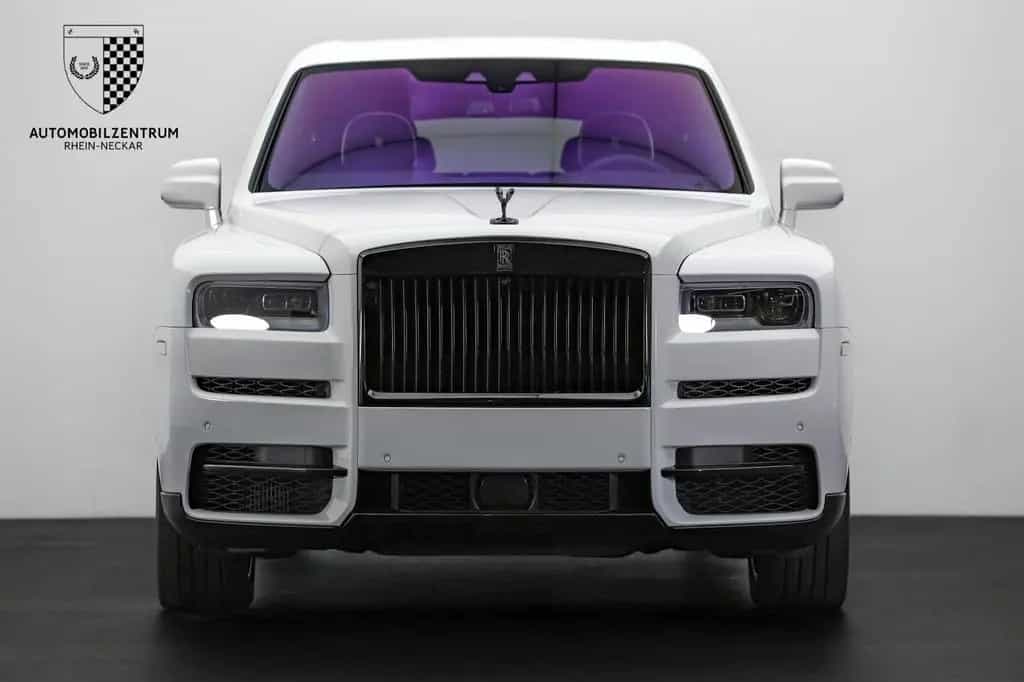 Rolls-Royce Cullinan Black Badge Starburst/RearSeat/Bespoke 03/2023-photo-1