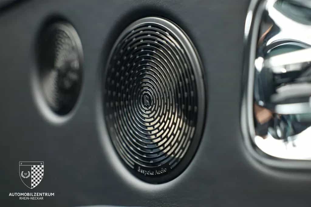 Rolls-Royce Cullinan Black Badge Starburst/RearSeat/Bespoke 03/2023-photo-34