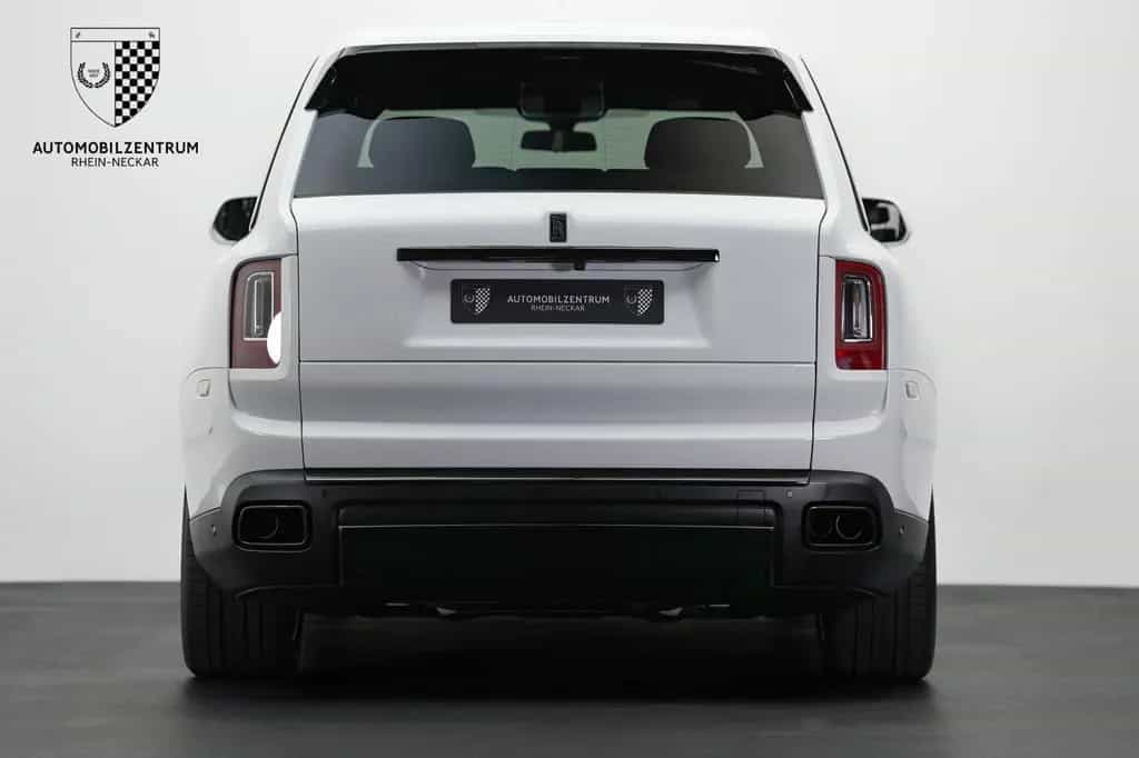 Rolls-Royce Cullinan Black Badge Starburst/RearSeat/Bespoke 03/2023-photo-6