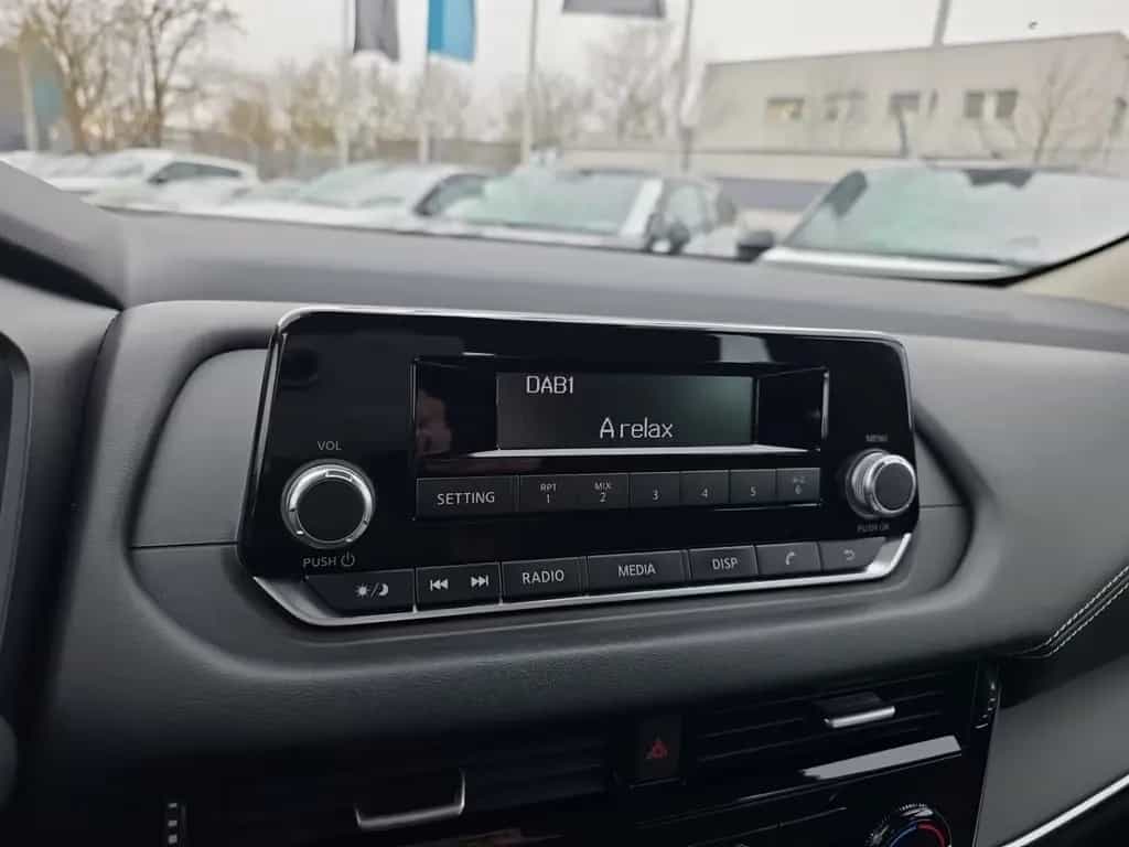 Nissan Qashqai Visia 1.3 DIG-T LED ACC PDC Totwinkel Si 02/2023-photo-13