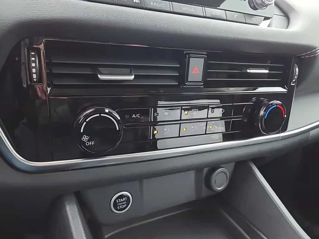 Nissan Qashqai Visia 1.3 DIG-T LED ACC PDC Totwinkel Si 02/2023-photo-14