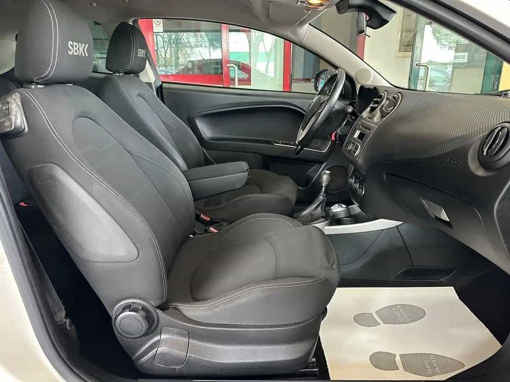 Alfa Romeo MiTo 1.4 T 105CV M.air S&S Distinctiv 08/2013-photo-10