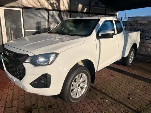 Isuzu D-Max Space-Cab L 4WD DAB SHZ Regensensor BT Lic null-photo-0
