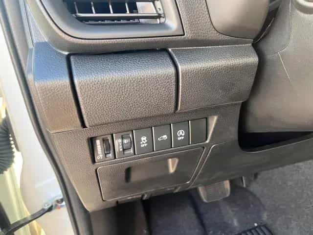 Isuzu D-Max Space-Cab L 4WD DAB SHZ Regensensor BT Lic null-photo-3
