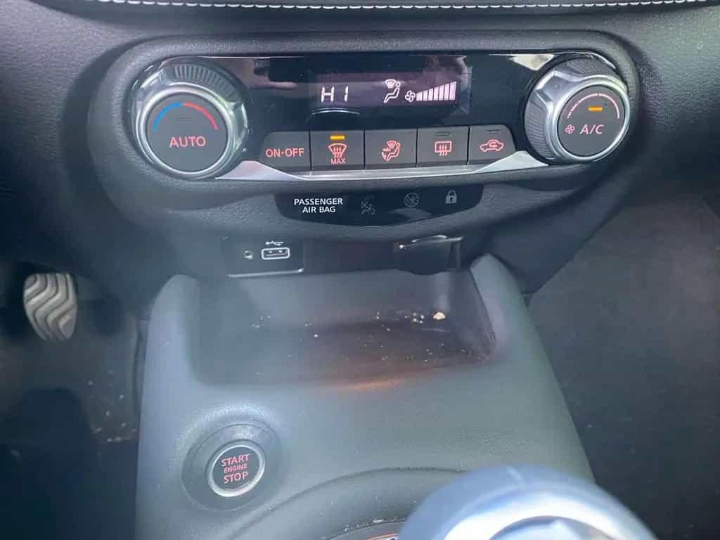 Nissan Juke N-Connecta mit AHK und Navi 02/2021-photo-15