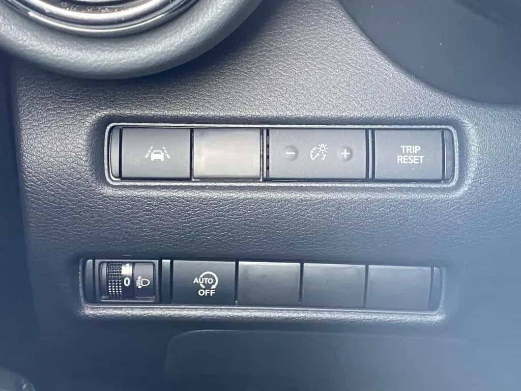 Nissan Juke N-Connecta mit AHK und Navi 02/2021-photo-21