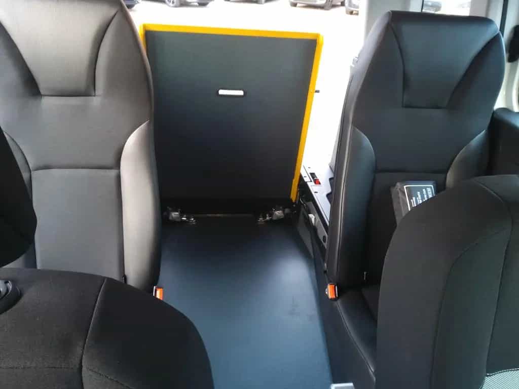 Citroën Berlingo Live M PT110 *Rollstuhlumbau Taxi Rampe 12/2020-photo-6