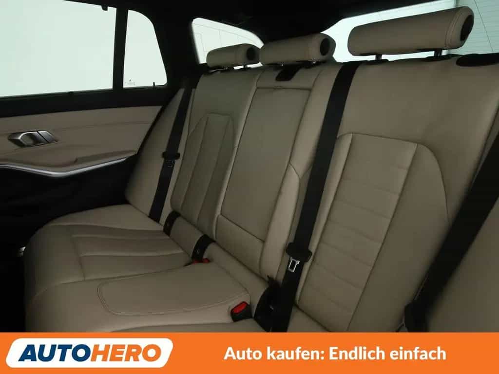 BMW 3 Series 320i M Sport Aut.*NAVI*VC*TEMPO*PDC* 07/2020-photo-13