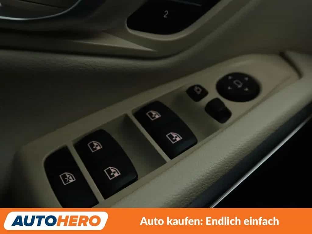 BMW 3 Series 320i M Sport Aut.*NAVI*VC*TEMPO*PDC* 07/2020-photo-24