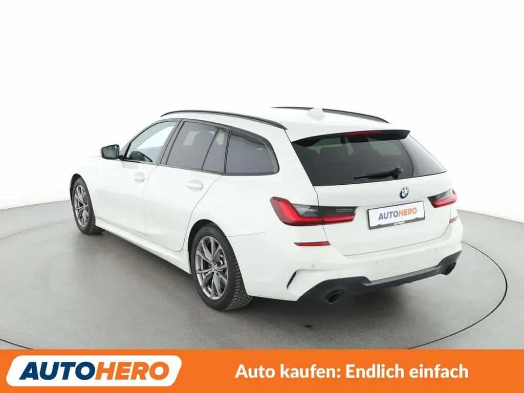 BMW 3 Series 320i M Sport Aut.*NAVI*VC*TEMPO*PDC* 07/2020-photo-3