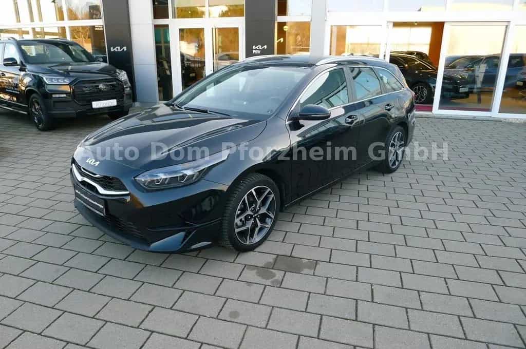 Kia Ceed SW 1,5T DCT Spirit /UVO/NAVI/LED 05/2025-photo-0