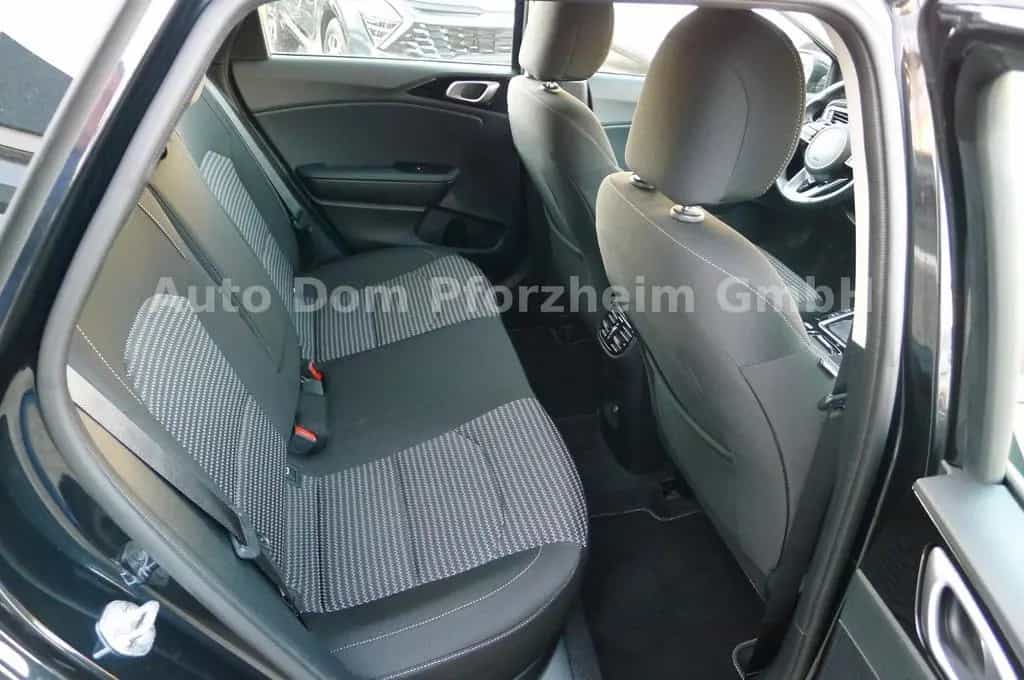 Kia Ceed SW 1,5T DCT Spirit /UVO/NAVI/LED 05/2025-photo-16