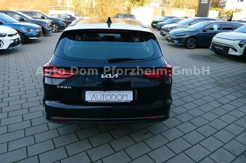 Kia Ceed SW 1,5T DCT Spirit /UVO/NAVI/LED 05/2025-photo-4