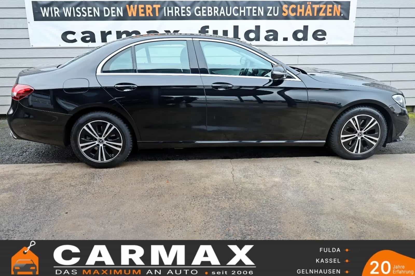 Mercedes-Benz E-Class 300 11/2021-photo-11
