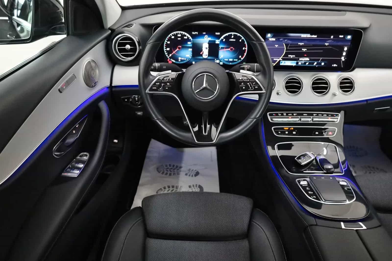 Mercedes-Benz E-Class 300 11/2021-photo-2