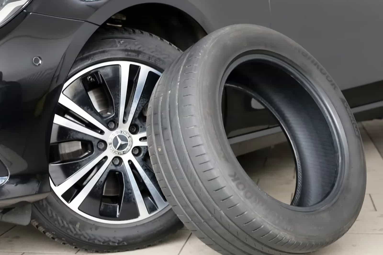 Mercedes-Benz E-Class 300 11/2021-photo-20