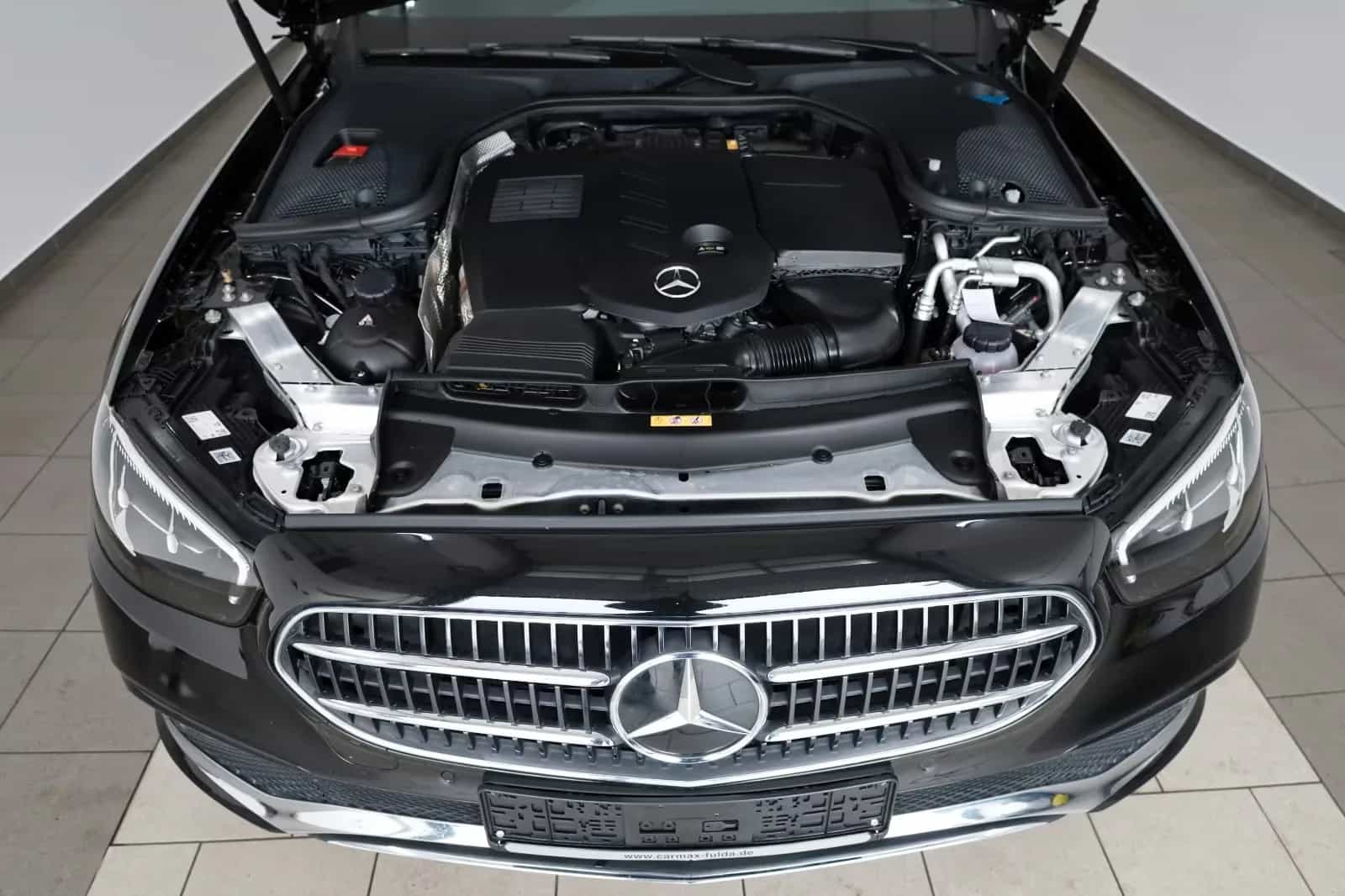 Mercedes-Benz E-Class 300 11/2021-photo-23