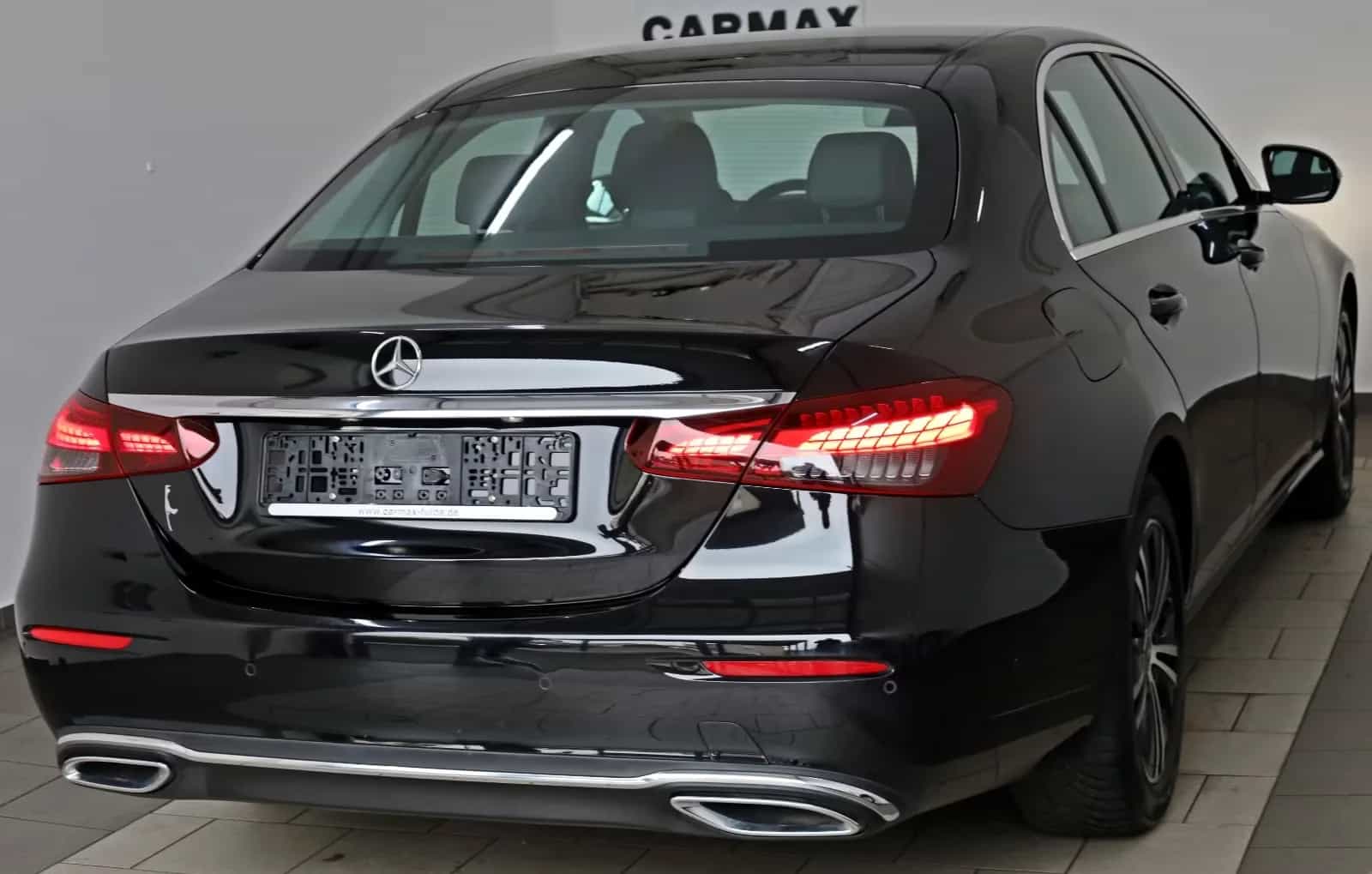 Mercedes-Benz E-Class 300 11/2021-photo-4