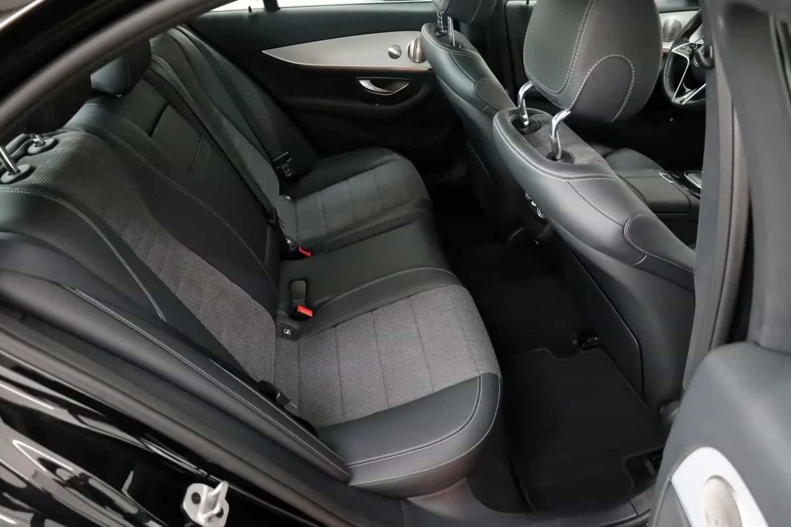 Mercedes-Benz E-Class 300 11/2021-photo-8