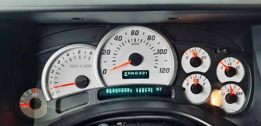Hummer H2 4X4 Luxury 6.0 V8 Sondermodell Adventure 04/2004-photo-16