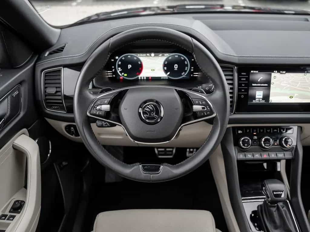 Skoda Kodiaq L&K 1.5 TSI DSG DCC AHK Kam. Leder 360 LM 10/2022-photo-10