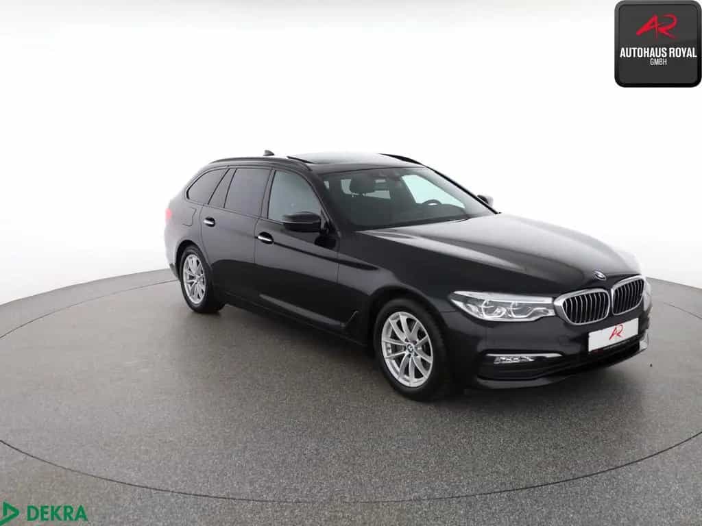 BMW 5 Series 520 i T EXKLUSIV PANO,HUD,NAVIPROF,KEYLESSGO,SH 08/2018-photo-6