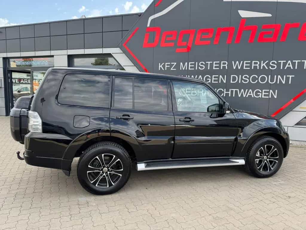 Mitsubishi Pajero 3.2 DI-D Diamant Edition LEDER KAMERA AHK 12/2015-photo-10