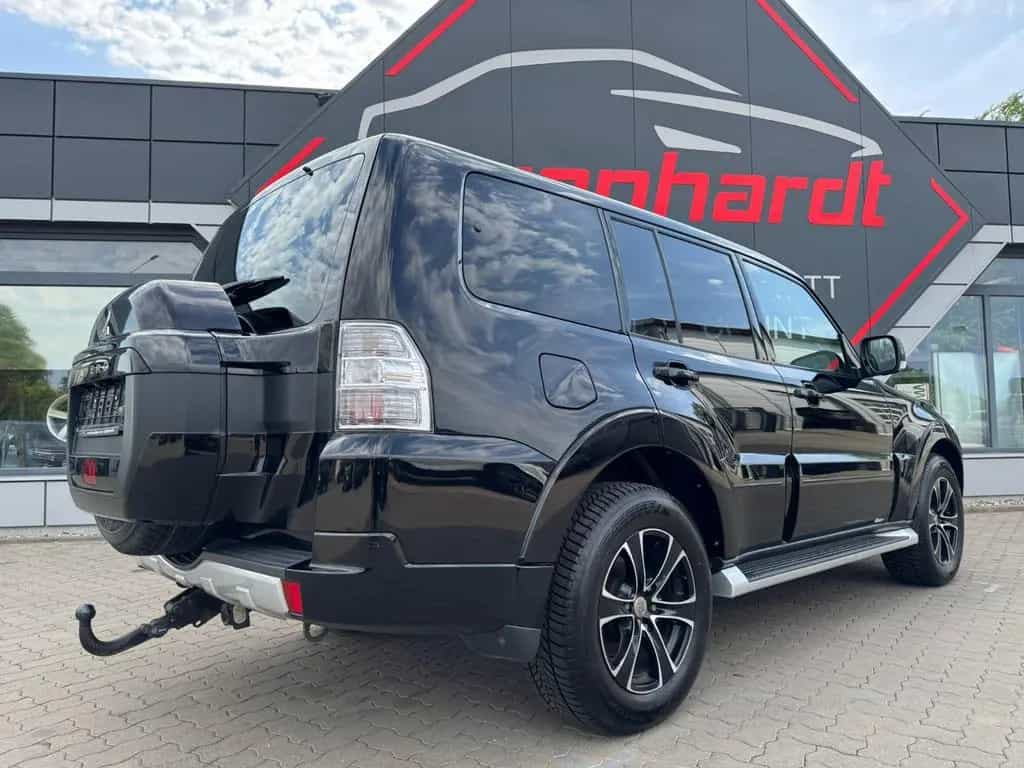 Mitsubishi Pajero 3.2 DI-D Diamant Edition LEDER KAMERA AHK 12/2015-photo-18