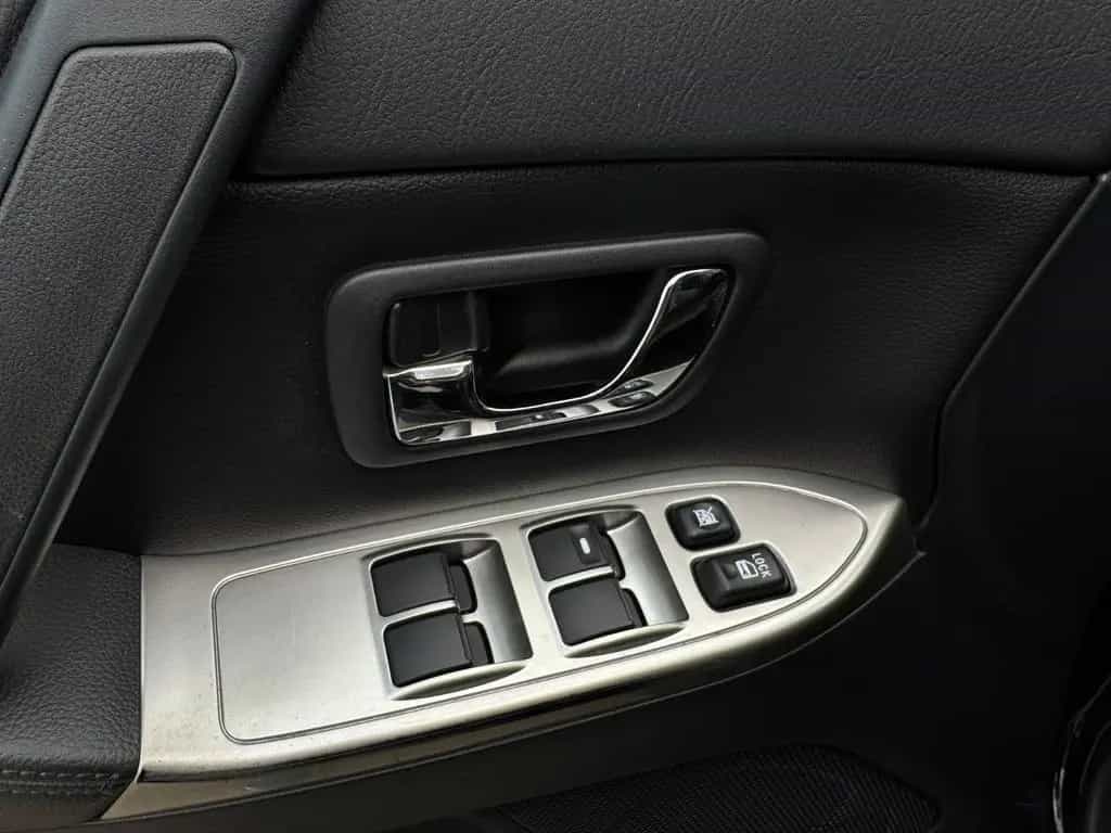 Mitsubishi Pajero 3.2 DI-D Diamant Edition LEDER KAMERA AHK 12/2015-photo-19