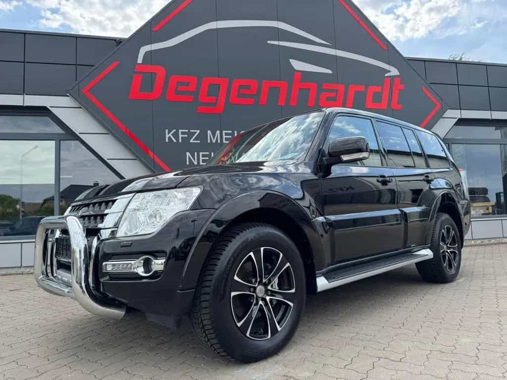 Mitsubishi Pajero 3.2 DI-D Diamant Edition LEDER KAMERA AHK 12/2015-photo-21