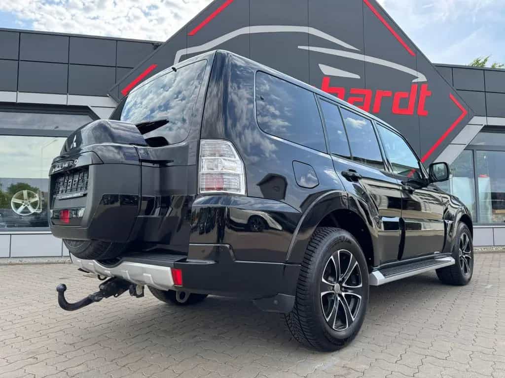Mitsubishi Pajero 3.2 DI-D Diamant Edition LEDER KAMERA AHK 12/2015-photo-8